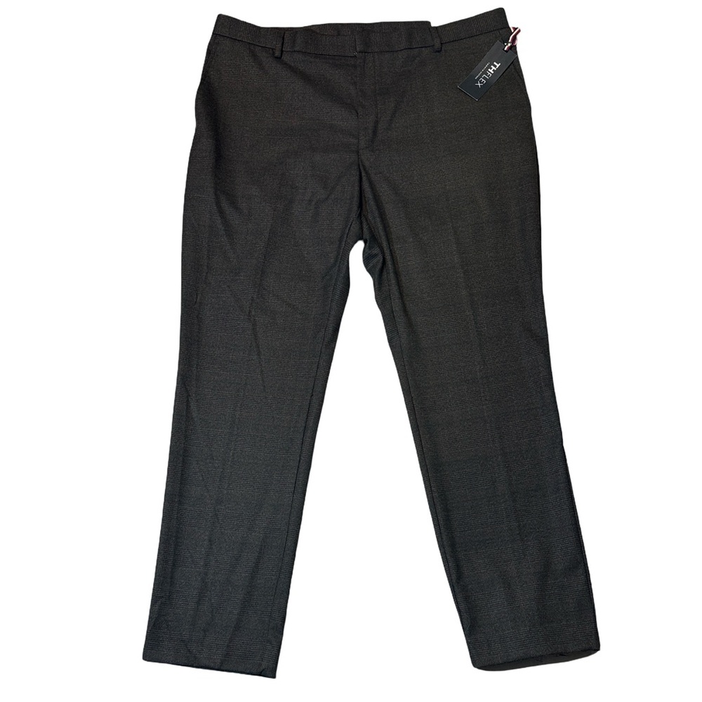 NEW Tommy Hilfiger mens 40x32 gray plaid performance flat front chino pants NWT
